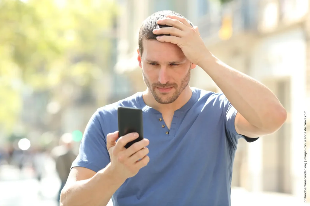 img cyberbullying 7 • https://brillandoenlaoscuridad.org/es/12-senales-principales-de-cyberbullying-en-adolescentes/ • Guias y Tutoriales • juventud •