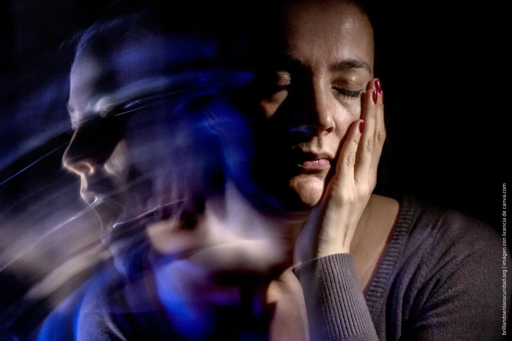 img sorpresa tu jefe 2 • https://brillandoenlaoscuridad.org/es/sorpresa-tu-jefe-tambien-puede-tener-ansiedad/ • Artículos Educativos • ansiedad, liderazgo, trabajo •