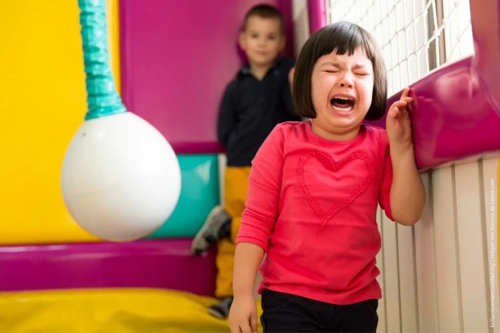 img ansiedad en el parvulario 2 • https://brillandoenlaoscuridad.org/es/ansiedad-en-el-parvulario-si-y-es-mas-comun-de-lo-que-piensas/ • Artículos Educativos • ansiedad, educación, infancia •